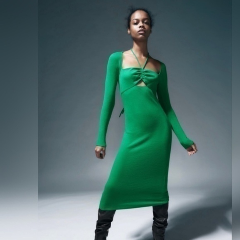 Zara NWT Green Cutout Ruched Knit Midi Dress Size Medium